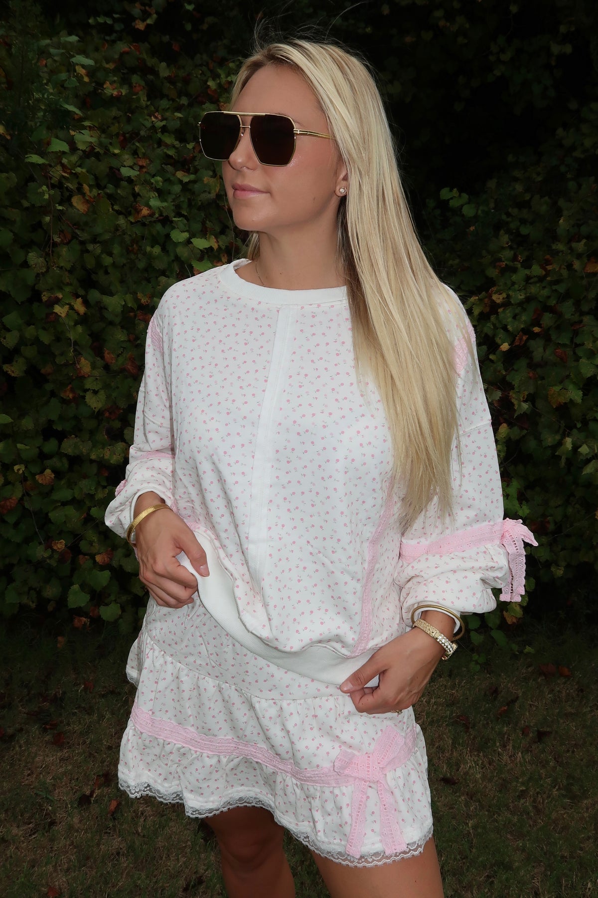 Ditsy Flower Printed French Terry Skirt With Lace Detailed Sweatshirt